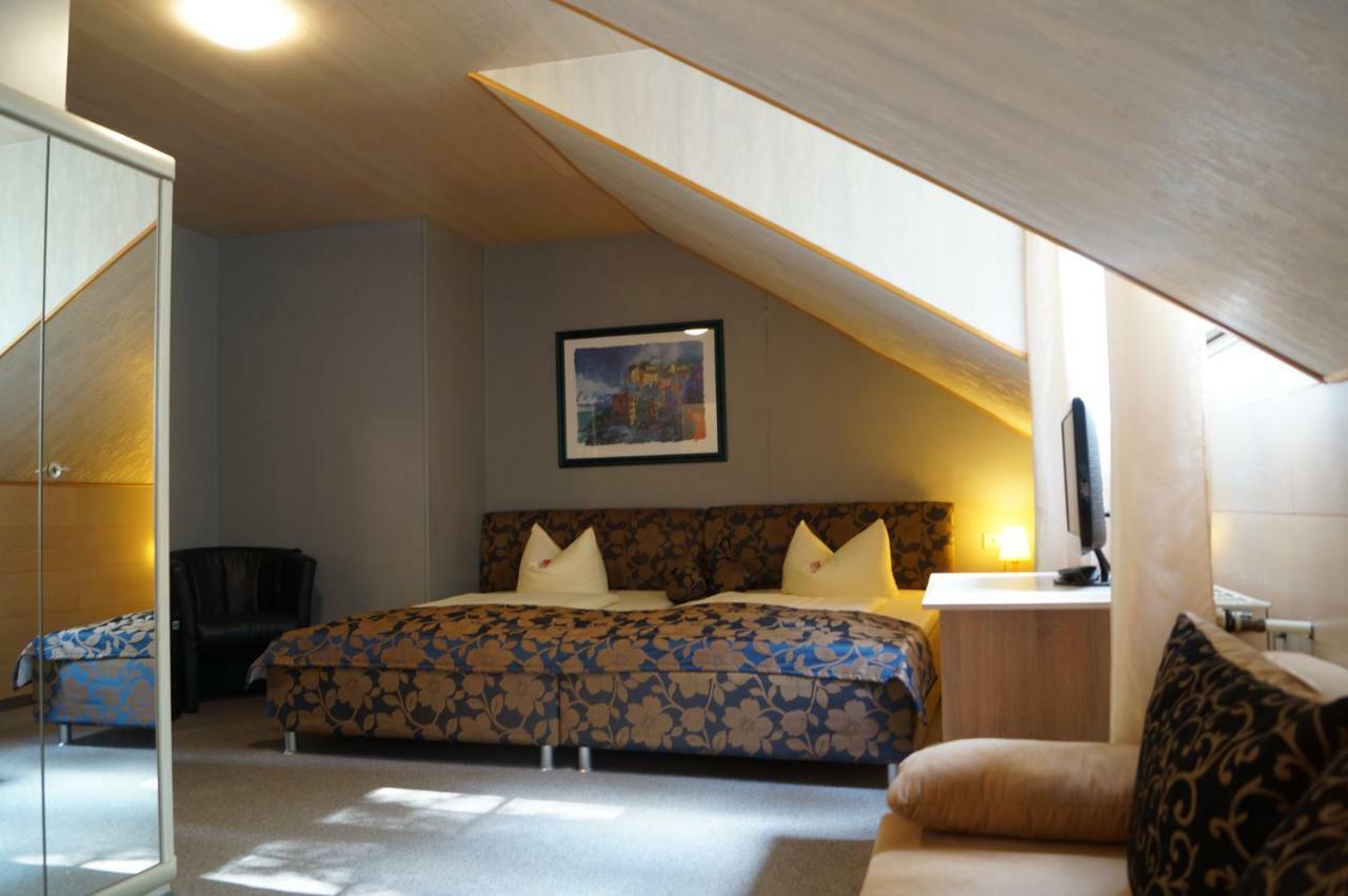 Hotel Postkeller Крумбах Екстер'єр фото