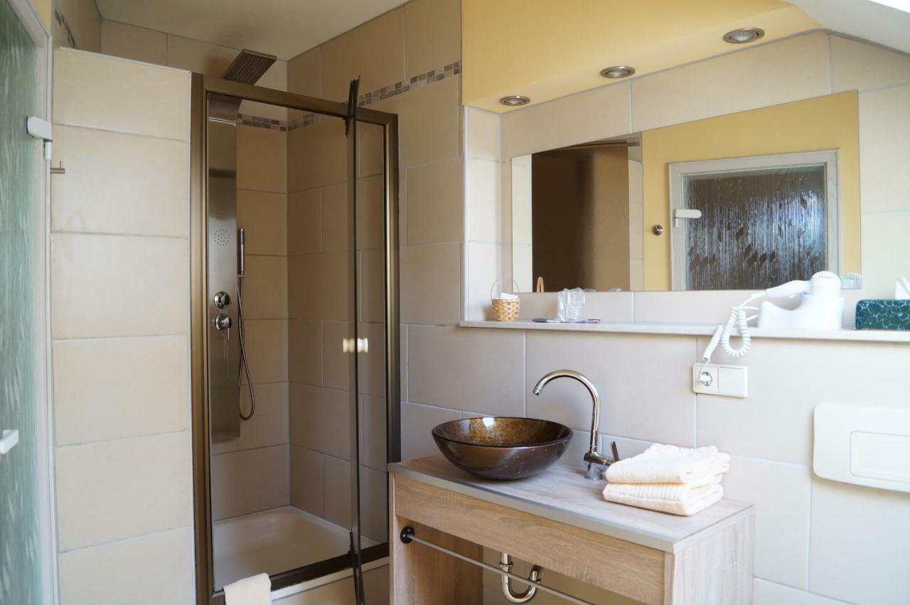 Hotel Postkeller Крумбах Екстер'єр фото